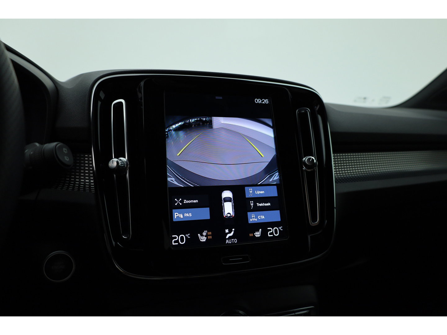 Volvo XC40 1.5 T5 Recharge R-Design | RIJKLAAR !! | Adapt. Cruise | Trekhaak | Leder | Camera | Stoel- Stuurverw. | Harman Kardon | Apple CarPlay