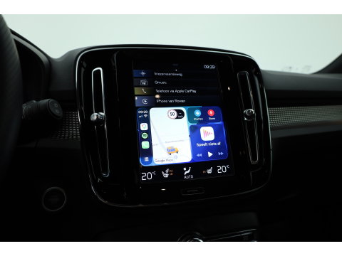 Volvo XC40 1.5 T5 Recharge R-Design | RIJKLAAR !! | Adapt. Cruise | Trekhaak | Leder | Camera | Stoel- Stuurverw. | Harman Kardon | Apple CarPlay
