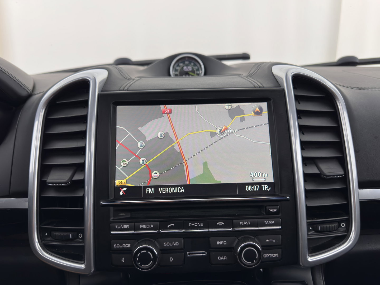 Porsche Cayenne 3.0 S E-Hybrid Aut. *PANO | SPORT-CHRONO | LEATHER | FULL-LED | BOSE-SOUND | MEMORY-PACK | TOP-VIEW | NAVI-FULLMAP | HEATED-COMFORTSEATS | AIR-SUSPENSION | SHIFTPADDLES | PRIVACY-GLASS | KEYLESS | PDC | CRU