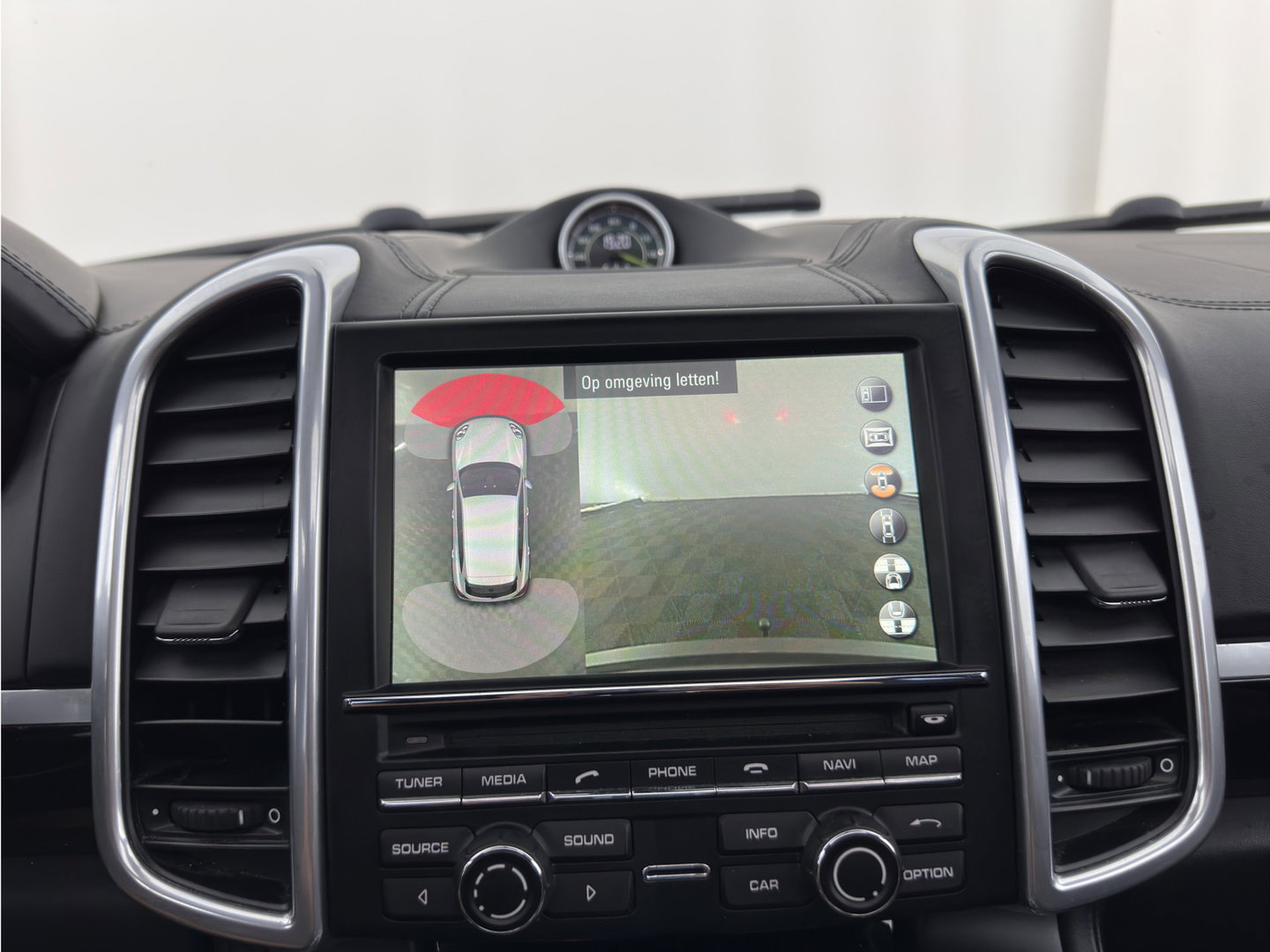 Porsche Cayenne 3.0 S E-Hybrid Aut. *PANO | SPORT-CHRONO | LEATHER | FULL-LED | BOSE-SOUND | MEMORY-PACK | TOP-VIEW | NAVI-FULLMAP | HEATED-COMFORTSEATS | AIR-SUSPENSION | SHIFTPADDLES | PRIVACY-GLASS | KEYLESS | PDC | CRU