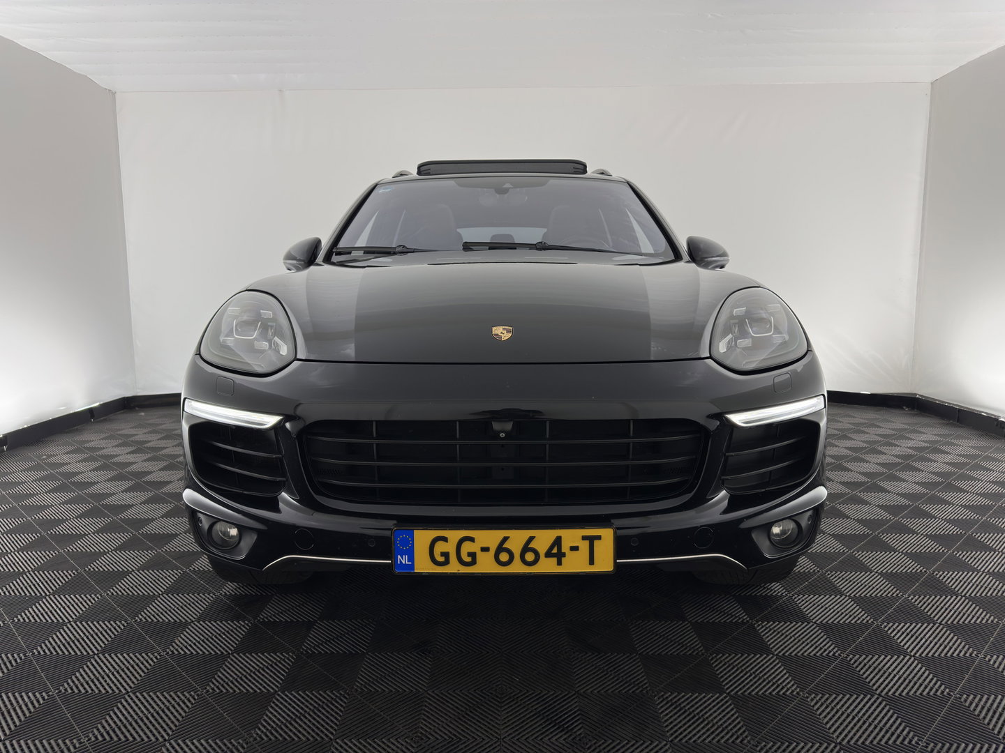 Porsche Cayenne 3.0 S E-Hybrid Aut. *PANO | SPORT-CHRONO | LEATHER | FULL-LED | BOSE-SOUND | MEMORY-PACK | TOP-VIEW | NAVI-FULLMAP | HEATED-COMFORTSEATS | AIR-SUSPENSION | SHIFTPADDLES | PRIVACY-GLASS | KEYLESS | PDC | CRU