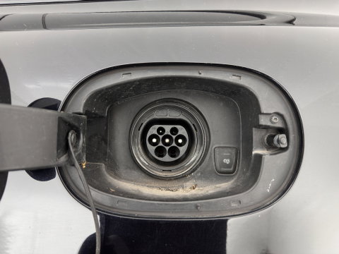 Porsche Cayenne 3.0 S E-Hybrid Aut. *PANO | SPORT-CHRONO | LEATHER | FULL-LED | BOSE-SOUND | MEMORY-PACK | TOP-VIEW | NAVI-FULLMAP | HEATED-COMFORTSEATS | AIR-SUSPENSION | SHIFTPADDLES | PRIVACY-GLASS | KEYLESS | PDC | CRU