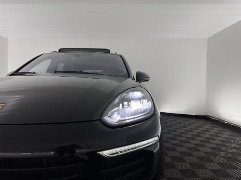 Porsche Cayenne 3.0 S E-Hybrid Aut. *PANO | SPORT-CHRONO | LEATHER | FULL-LED | BOSE-SOUND | MEMORY-PACK | TOP-VIEW | NAVI-FULLMAP | HEATED-COMFORTSEATS | AIR-SUSPENSION | SHIFTPADDLES | PRIVACY-GLASS | KEYLESS | PDC | CRU