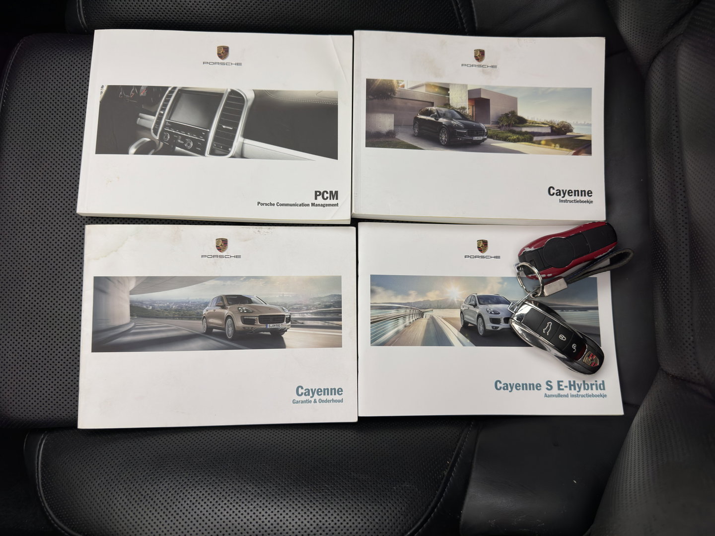 Porsche Cayenne 3.0 S E-Hybrid Aut. *PANO | SPORT-CHRONO | LEATHER | FULL-LED | BOSE-SOUND | MEMORY-PACK | TOP-VIEW | NAVI-FULLMAP | HEATED-COMFORTSEATS | AIR-SUSPENSION | SHIFTPADDLES | PRIVACY-GLASS | KEYLESS | PDC | CRU
