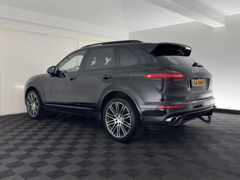 Porsche Cayenne 3.0 S E-Hybrid Aut. *PANO | SPORT-CHRONO | LEATHER | FULL-LED | BOSE-SOUND | MEMORY-PACK | TOP-VIEW | NAVI-FULLMAP | HEATED-COMFORTSEATS | AIR-SUSPENSION | SHIFTPADDLES | PRIVACY-GLASS | KEYLESS | PDC | CRU
