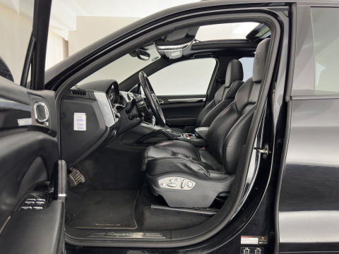 Porsche Cayenne 3.0 S E-Hybrid Aut. *PANO | SPORT-CHRONO | LEATHER | FULL-LED | BOSE-SOUND | MEMORY-PACK | TOP-VIEW | NAVI-FULLMAP | HEATED-COMFORTSEATS | AIR-SUSPENSION | SHIFTPADDLES | PRIVACY-GLASS | KEYLESS | PDC | CRU
