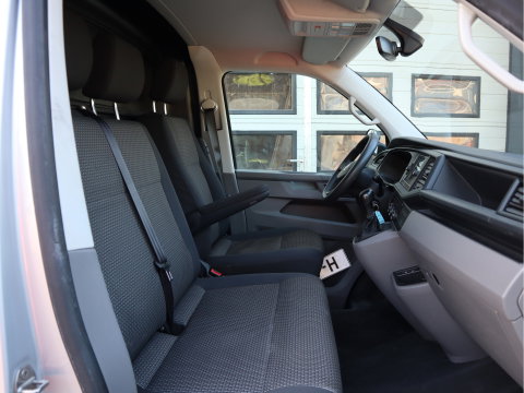Volkswagen Transporter 2.0 TDI 150pk Automaat Euro 6 - Cruise - Camera - Trekhaak
