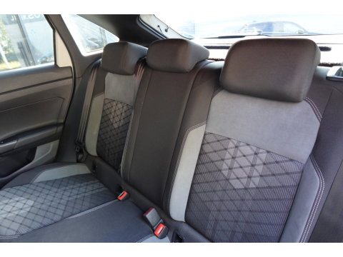Volkswagen Taigo 1.5 TSI R-Line PANO KEYLESS CAM