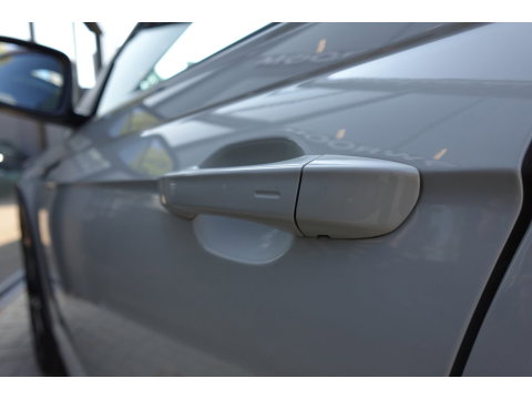 Volkswagen Taigo 1.5 TSI R-Line PANO KEYLESS CAM