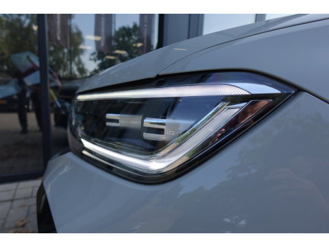 Volkswagen Taigo 1.5 TSI R-Line PANO KEYLESS CAM