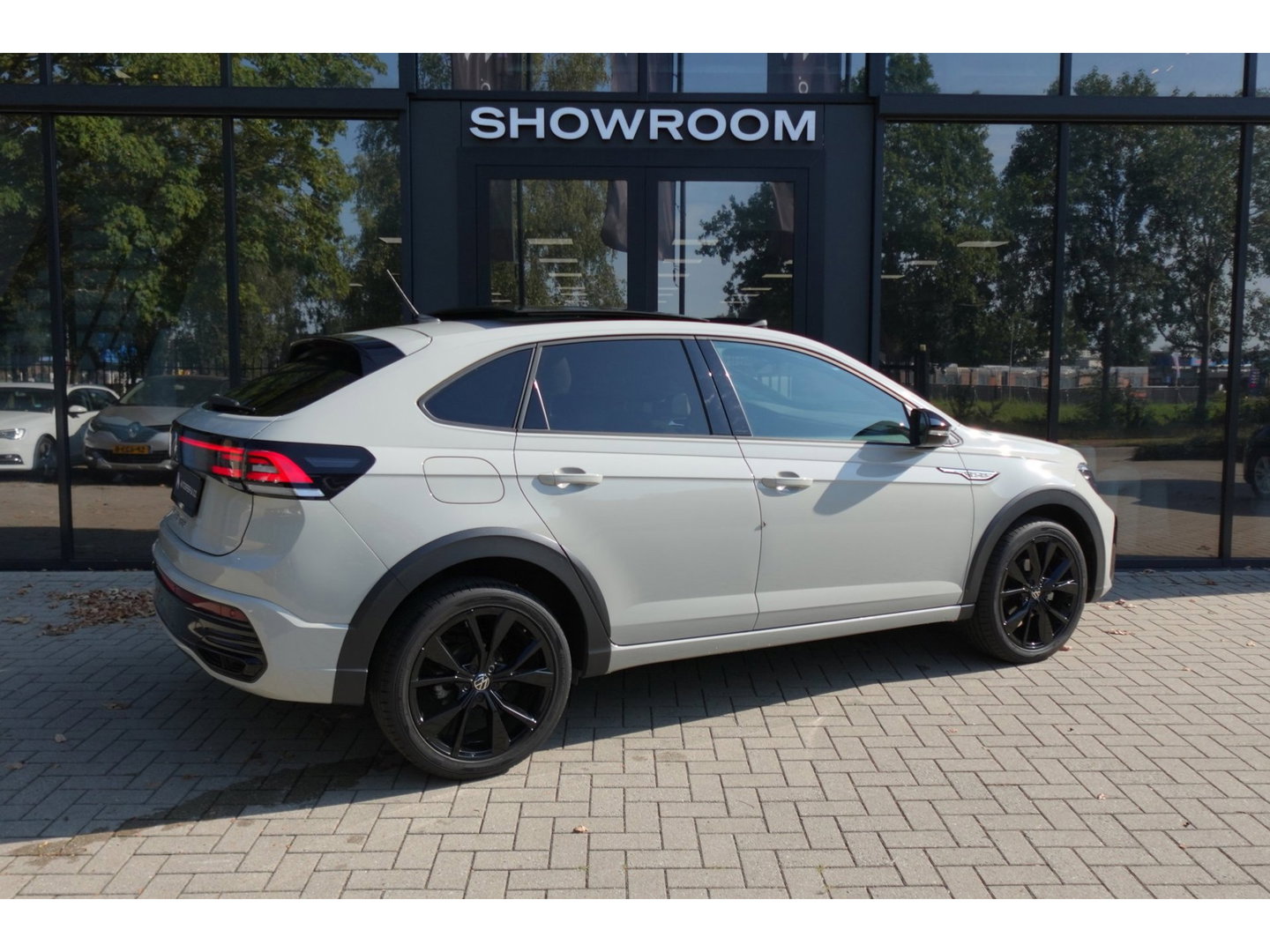 Volkswagen Taigo 1.5 TSI R-Line PANO KEYLESS CAM
