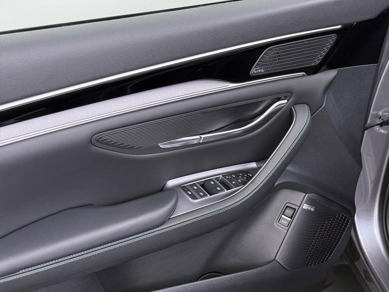 BYD SEAL U