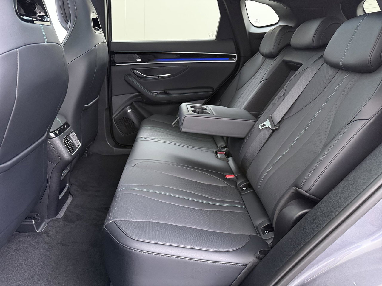 BYD SEAL U