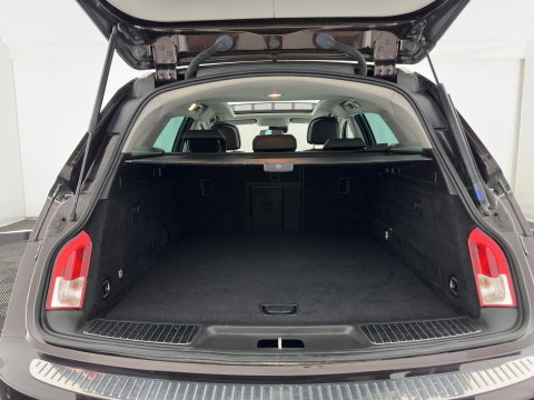 Opel Insignia Sports Tourer 2.0 CDTI EcoFLEX Cosmo *PANO | LEATHER | XENON | ADAPTIVE-CRUISE | NAVI-FULLMAP | PRIVACY-GLASS | HEATED-COMFORTSEATS | ECC | PDC | TOWBAR | 17''ALU*