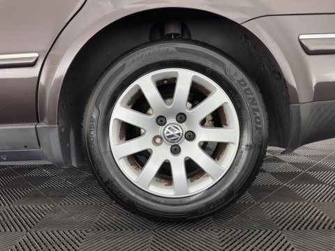 Volkswagen Passat Variant 1.6 Athene *AIRCO | CRUISE | PDC | COMFORTSEATS | TOWBAR | RADIO-CD |  15''ALU*