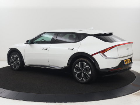 Kia EV6 Plus 77.4 kWh | SOH 96,8% | Leder | Memory | Stuur/stoel verwarming | Stoel ventilatie | Meridian sound | Adaptive cruise | Carplay | Sfeerverlichting | Camera | Park assist