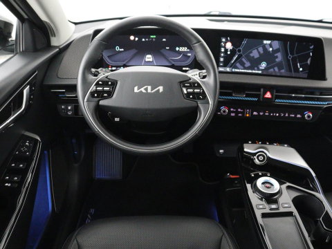 Kia EV6 Plus 77.4 kWh | SOH 96,8% | Leder | Memory | Stuur/stoel verwarming | Stoel ventilatie | Meridian sound | Adaptive cruise | Carplay | Sfeerverlichting | Camera | Park assist