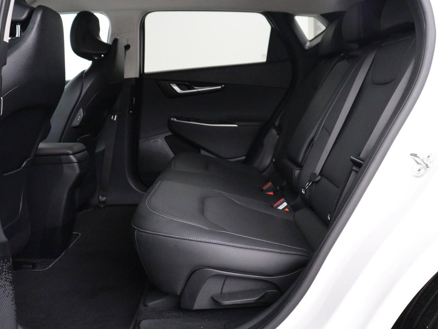 Kia EV6 Plus 77.4 kWh | SOH 96,8% | Leder | Memory | Stuur/stoel verwarming | Stoel ventilatie | Meridian sound | Adaptive cruise | Carplay | Sfeerverlichting | Camera | Park assist