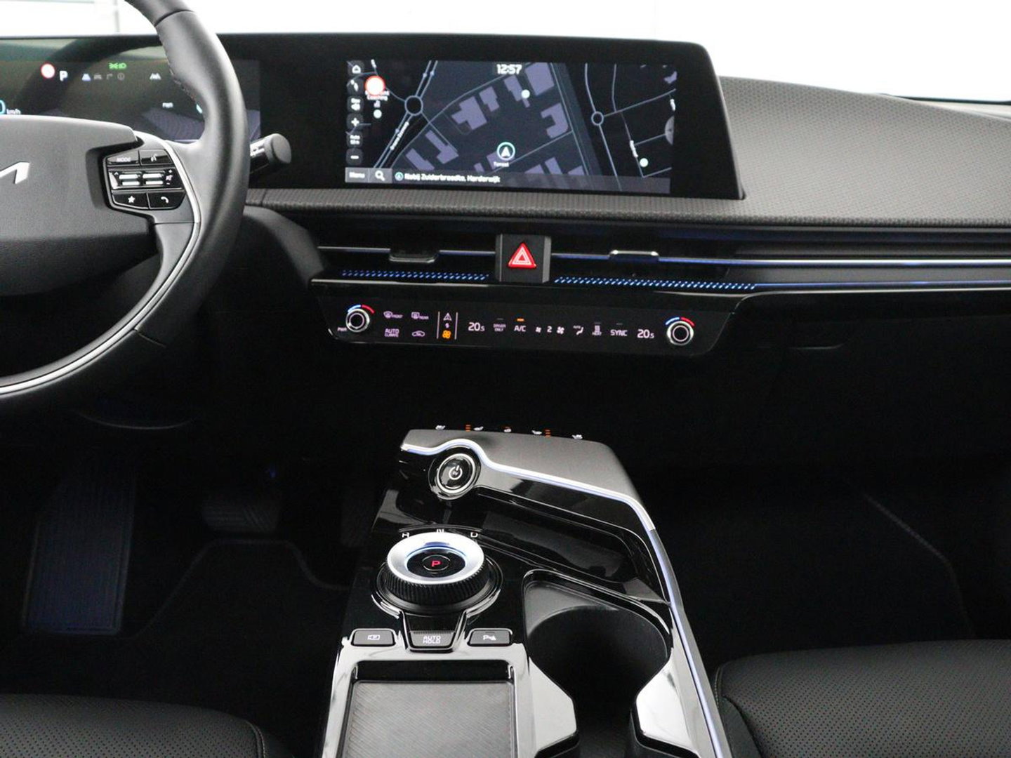 Kia EV6 Plus 77.4 kWh | SOH 96,8% | Leder | Memory | Stuur/stoel verwarming | Stoel ventilatie | Meridian sound | Adaptive cruise | Carplay | Sfeerverlichting | Camera | Park assist