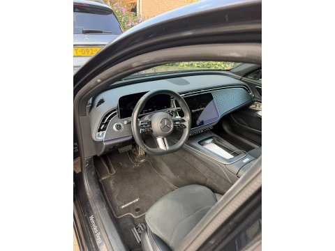 Mercedes-Benz E-Klasse 300 e AMG Line 313 pk | Open dak | Elekt.stoelen memory | Burmester | Komt binnen