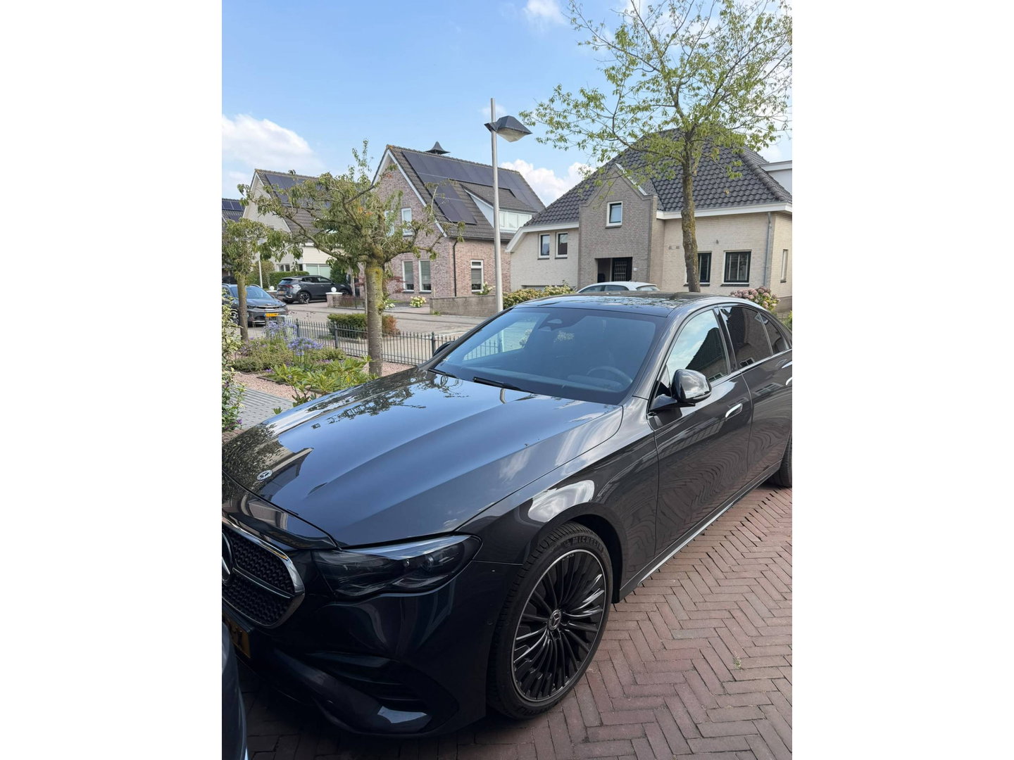 Mercedes-Benz E-Klasse 300 e AMG Line 313 pk | Open dak | Elekt.stoelen memory | Burmester | Komt binnen