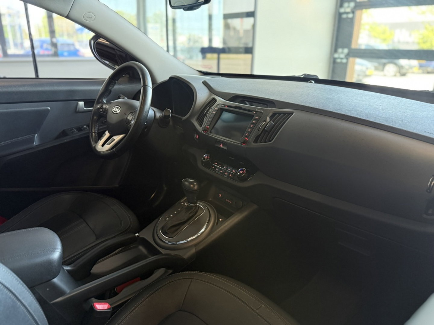 Kia Sportage 2.0 163PK automaat / Plus Pack / panoramadak / LED