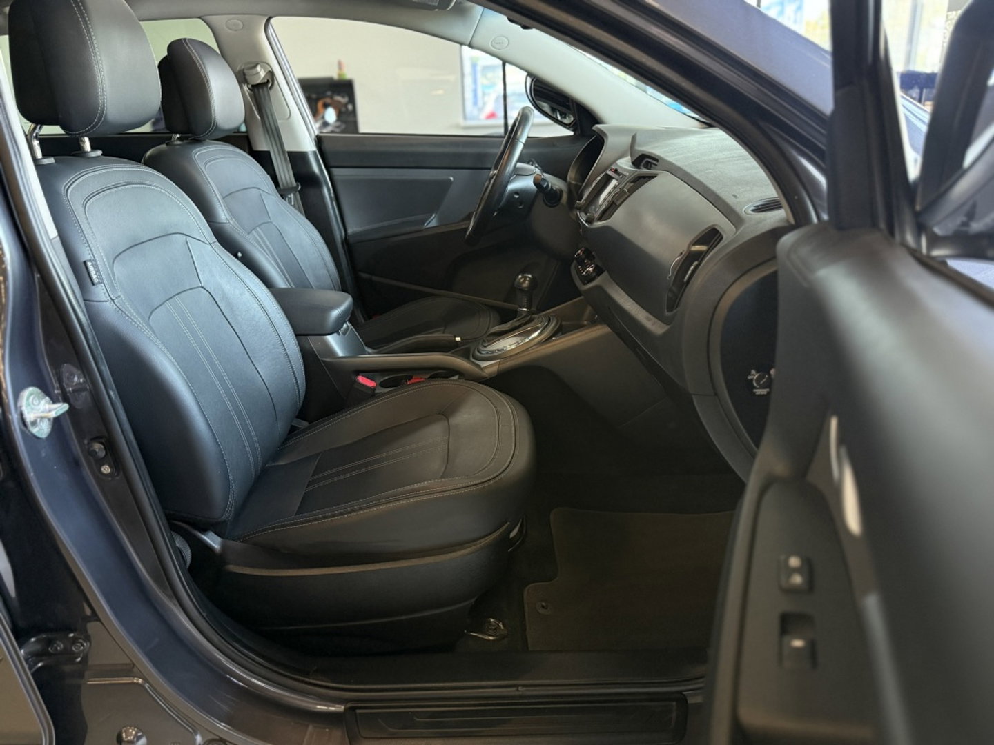 Kia Sportage 2.0 163PK automaat / Plus Pack / panoramadak / LED