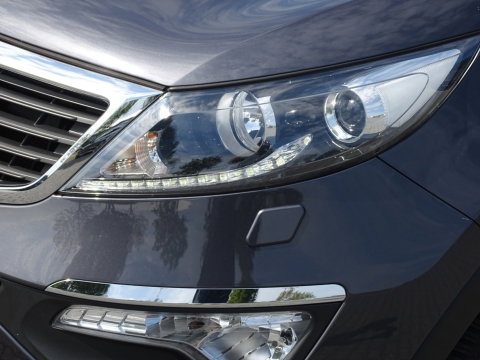 Kia Sportage 2.0 163PK automaat / Plus Pack / panoramadak / LED