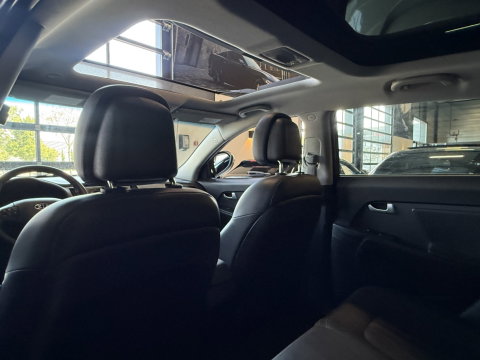 Kia Sportage 2.0 163PK automaat / Plus Pack / panoramadak / LED