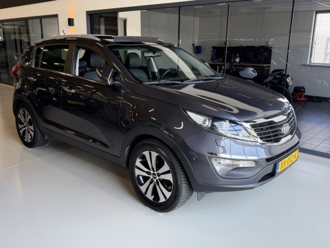 Kia Sportage 2.0 163PK automaat / Plus Pack / panoramadak / LED