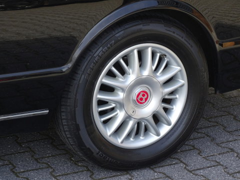 Bentley Continental 6.8 R V8 Turbo coupe / collectors item