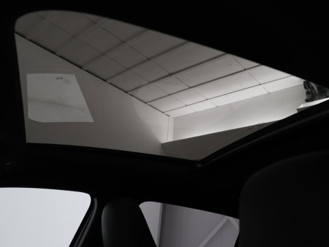 Mercedes-Benz A-Klasse 200 AMG Business Solution Aut. | Pano | LED | Half sfeerverlichting | Sfeerverlichting | Elec. Stoelen | Stoelverwarming | Virtual Display | Navi | Camera | Trekaak | Carplay