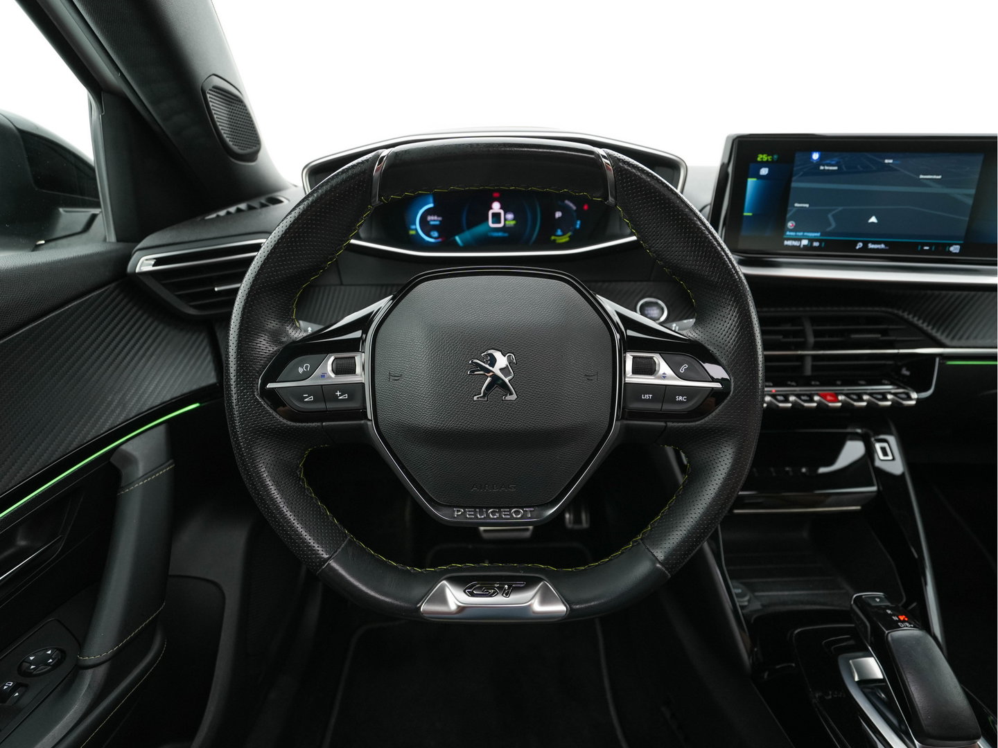 Peugeot e-2008 EV GT Pack 50 kWh [3-Fase-11kW] {SoH-88%} (INCL.BTW) *PANO | DIGI-COCKPIT | FULL-LED | BLIS | KEYLESS | LEATHER-MICROFIBRE | CAMERA | CARPLAY | CCS-FASTLOADER | DAB+ | NAVI-FULLMAP | ECC | PDC | SPORT-SEATS | AMBIENT-LIGHT | PRIVACY-