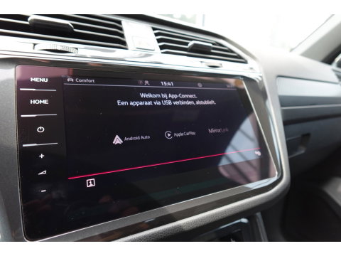 Volkswagen Tiguan 2.0 TDI 4Motion PANO H&K KEYLESS