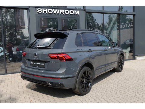 Volkswagen Tiguan 2.0 TDI 4Motion PANO H&K KEYLESS
