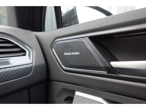 Volkswagen Tiguan 2.0 TDI 4Motion PANO H&K KEYLESS