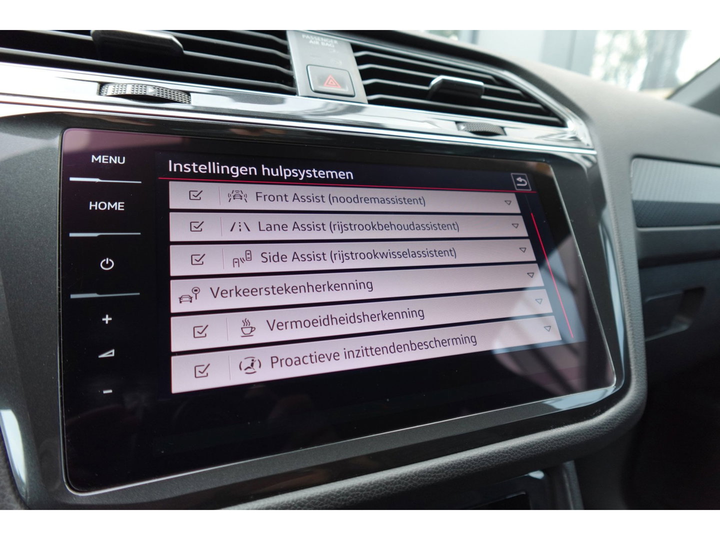 Volkswagen Tiguan 2.0 TDI 4Motion PANO H&K KEYLESS