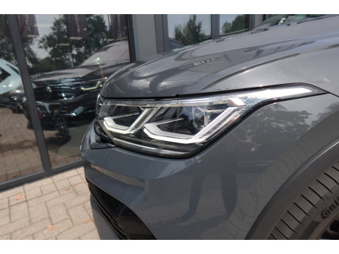 Volkswagen Tiguan 2.0 TDI 4Motion PANO H&K KEYLESS