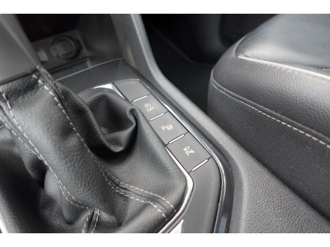 Volkswagen Tiguan 2.0 TDI 4Motion PANO H&K KEYLESS