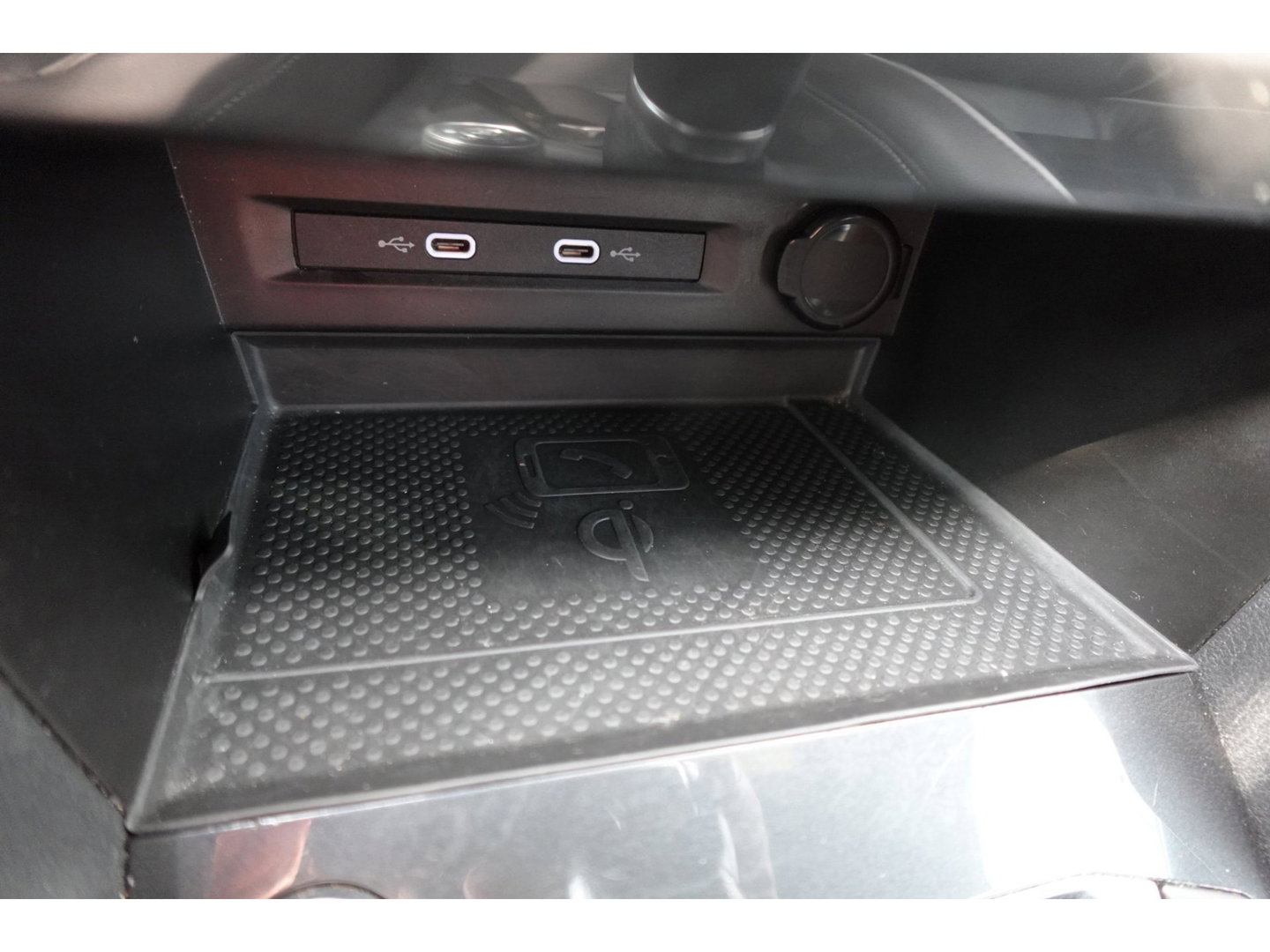 Volkswagen Tiguan 2.0 TDI 4Motion PANO H&K KEYLESS