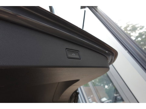 Volkswagen Tiguan 2.0 TDI 4Motion PANO H&K KEYLESS
