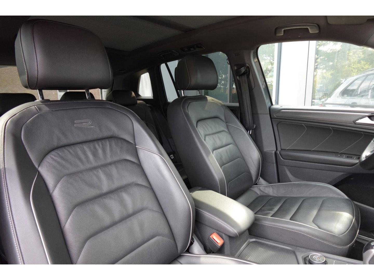 Volkswagen Tiguan 2.0 TDI 4Motion PANO H&K KEYLESS