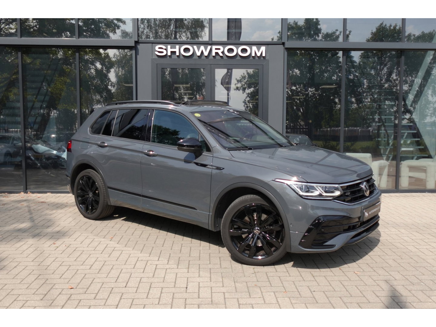 Volkswagen Tiguan 2.0 TDI 4Motion PANO H&K KEYLESS