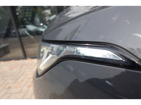 Volkswagen Tiguan 2.0 TDI 4Motion PANO H&K KEYLESS
