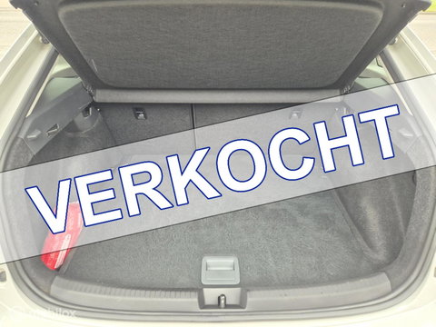Volkswagen Taigo 1.0 TSI Life Business, Keyless, 17'', Navi