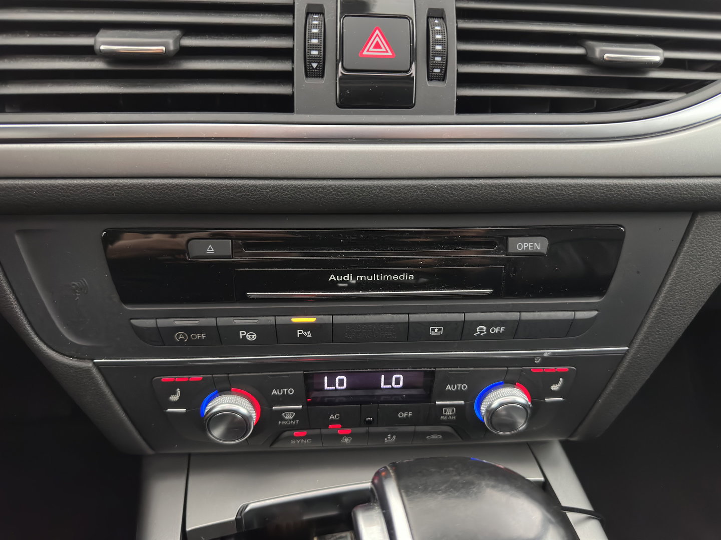 Audi A6 Limousine 3.0 TDI quattro Pro Line Plus Aut. *PANO | LEATHER | XENON | HEATED-COMFORTSEATS | BOSE-SOUND | NAVI-FULLMAP | ECC | PDC | CRUISE | PRIVACY-GLASS | 18''ALU*