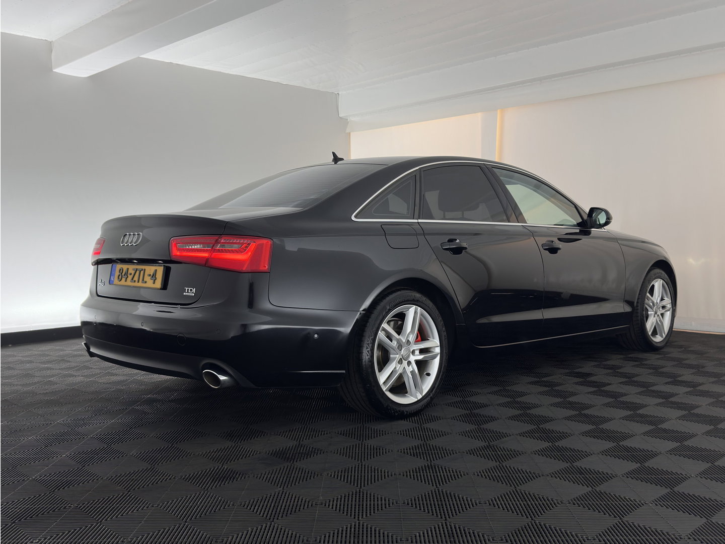 Audi A6 Limousine 3.0 TDI quattro Pro Line Plus Aut. *PANO | LEATHER | XENON | HEATED-COMFORTSEATS | BOSE-SOUND | NAVI-FULLMAP | ECC | PDC | CRUISE | PRIVACY-GLASS | 18''ALU*