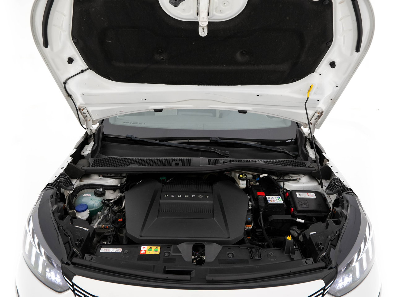 Peugeot e-2008