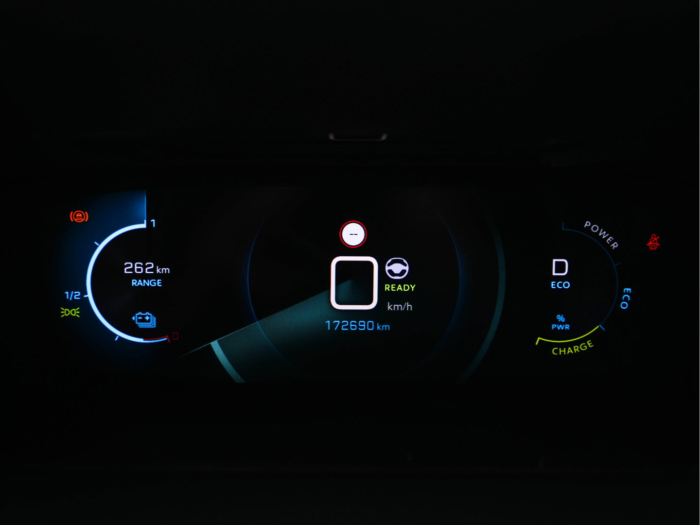 Peugeot e-2008 EV GT Pack 50 kWh [3-Fase-11kW] {SoH-88%} (INCL.BTW) *PANO | DIGI-COCKPIT | FULL-LED | BLIS | KEYLESS | LEATHER-MICROFIBRE | CAMERA | CARPLAY | CCS-FASTLOADER | DAB+ | NAVI-FULLMAP | ECC | PDC | SPORT-SEATS | AMBIENT-LIGHT | PRIVACY-