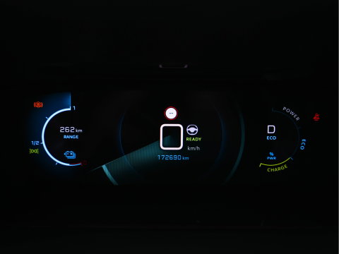 Peugeot e-2008 EV GT Pack 50 kWh [3-Fase-11kW] {SoH-88%} (INCL.BTW) *PANO | DIGI-COCKPIT | FULL-LED | BLIS | KEYLESS | LEATHER-MICROFIBRE | CAMERA | CARPLAY | CCS-FASTLOADER | DAB+ | NAVI-FULLMAP | ECC | PDC | SPORT-SEATS | AMBIENT-LIGHT | PRIVACY-